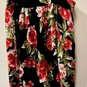 Floral slit skirt